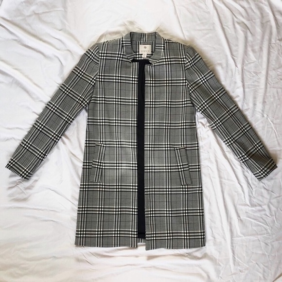 B&W Plaid Shacket NWOT - Picture 5 of 7